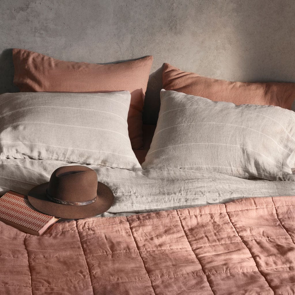 QA | Stonewashed Linen Quilt - Image 3
