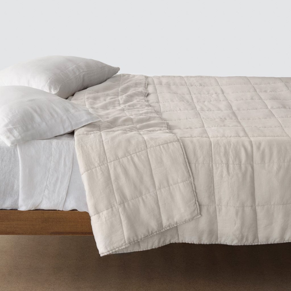 QA | Stonewashed Linen Quilt - Solid Sand