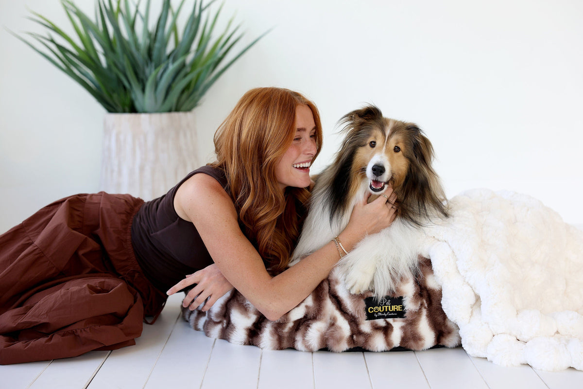 Cloudy Day Brown Pet Bed - Image 4