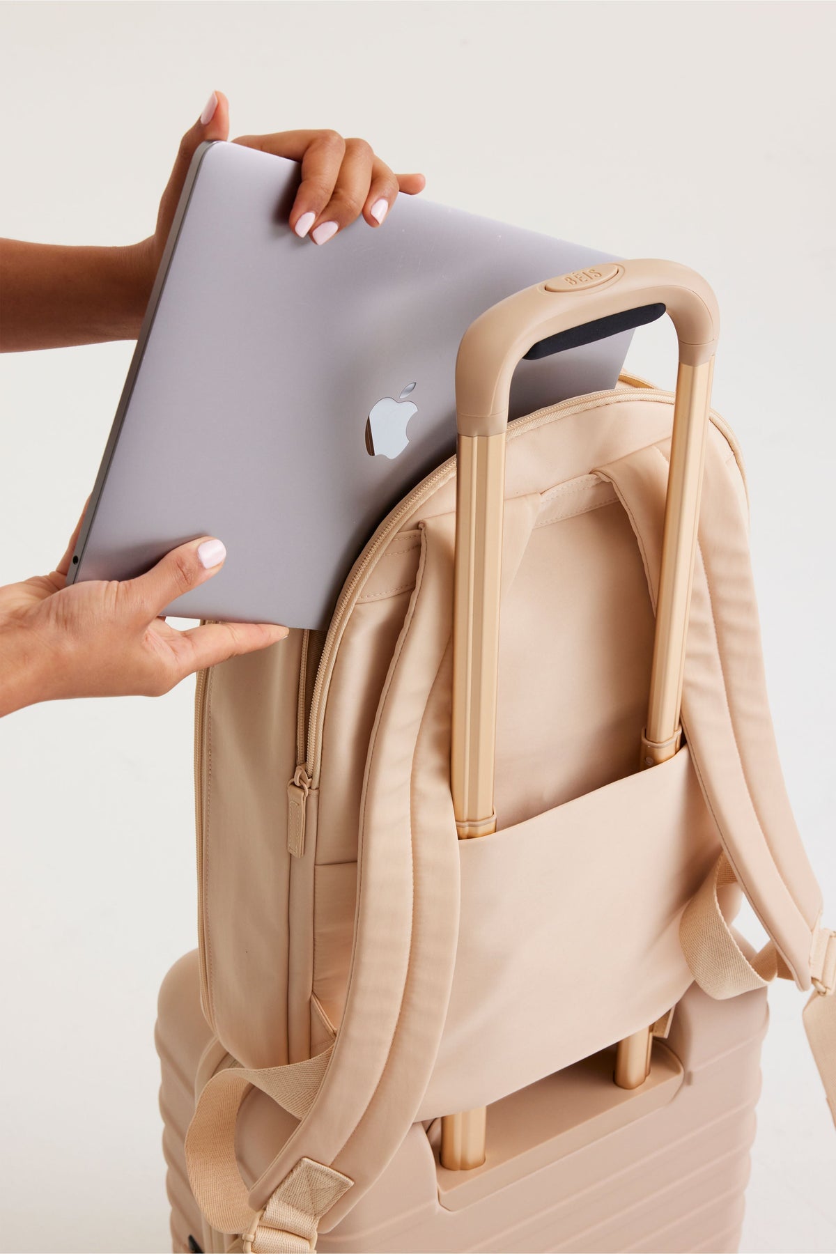 The Commuter Backpack in Beige - Image 7