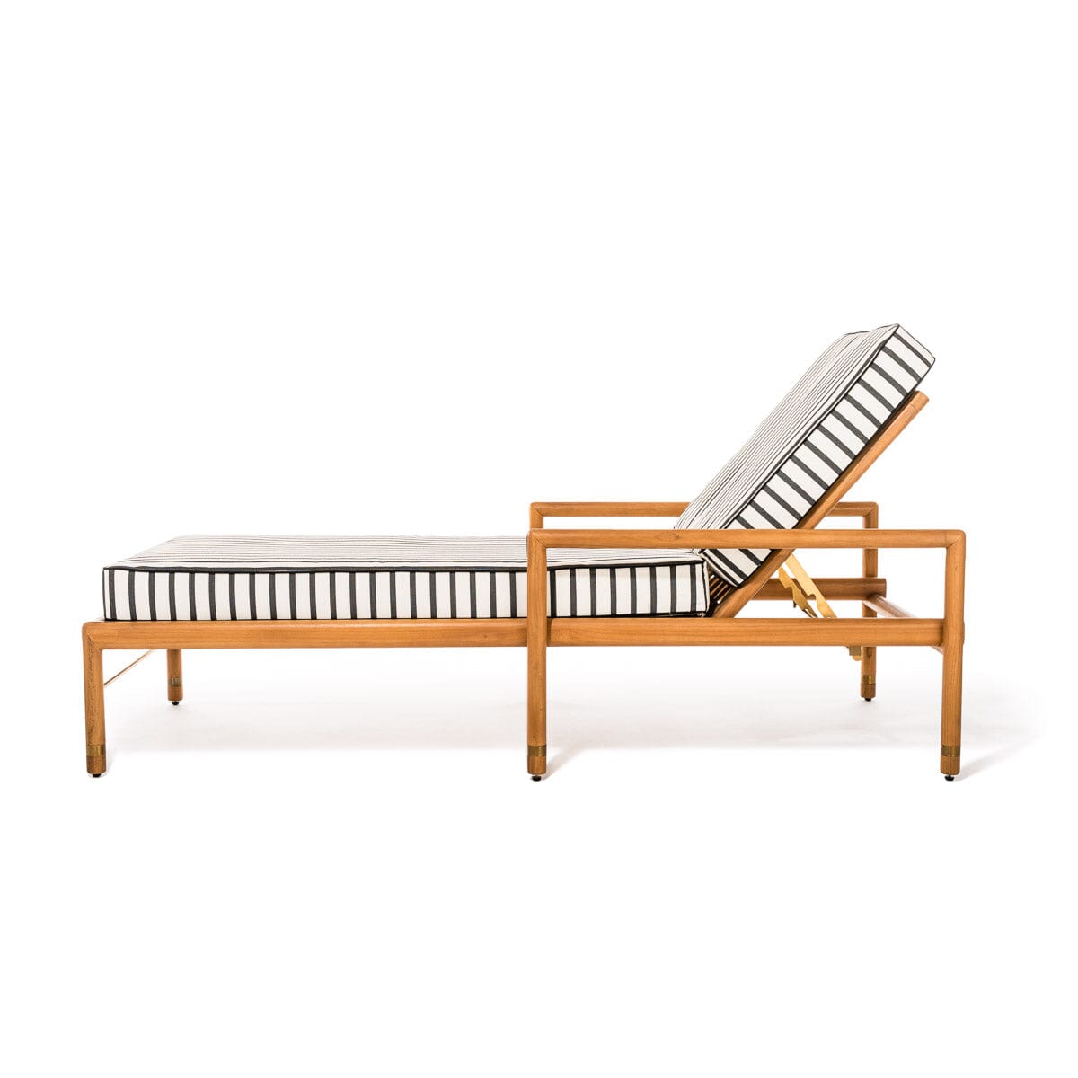 The WES Sun Lounger - Image 4