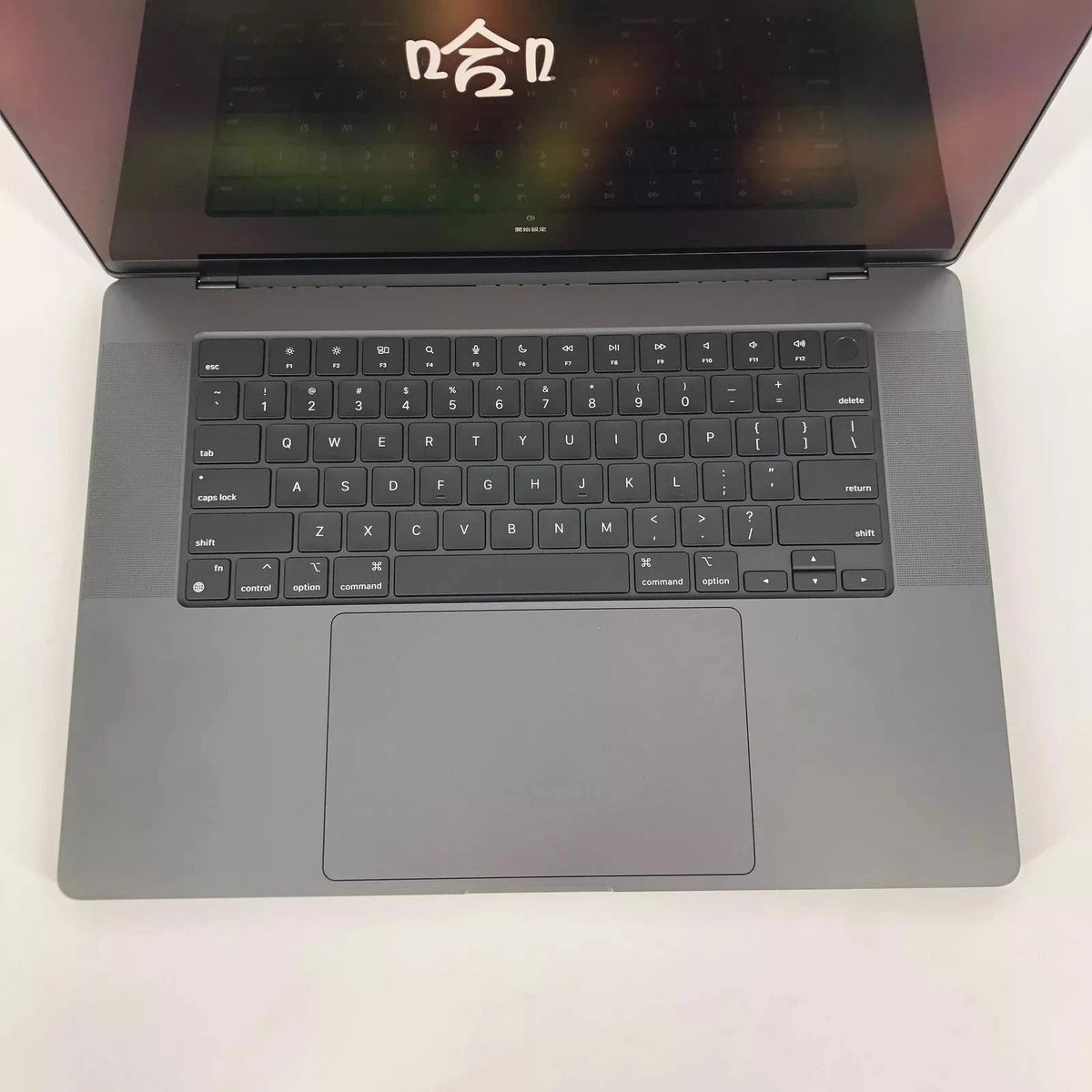 Apple MacBook Pro 16 2026 Space Black M5 Max 18-Core CPU 48GB Unified Memory 2TB Solid State Drive 40-Core GPU - Image 2