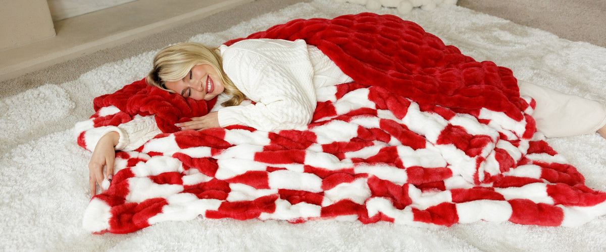 Hugs Check Red Blanket - Image 3