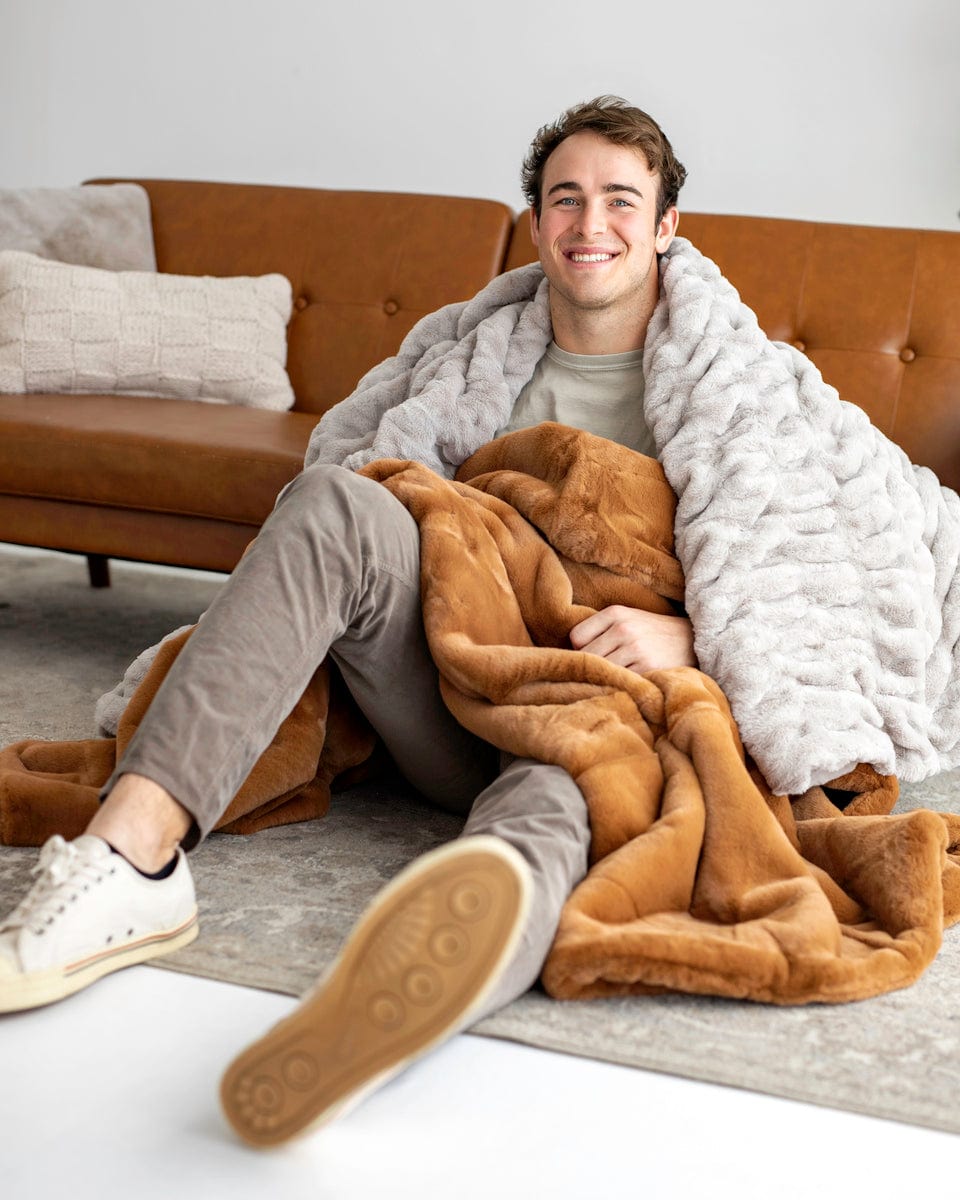 Hugs Tranquil Dove Blanket - Image 2