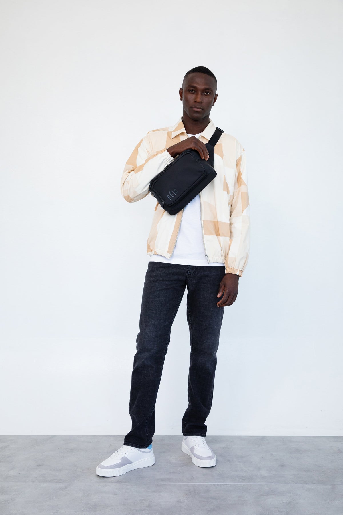 The Diaper Pack in Black - Image 9