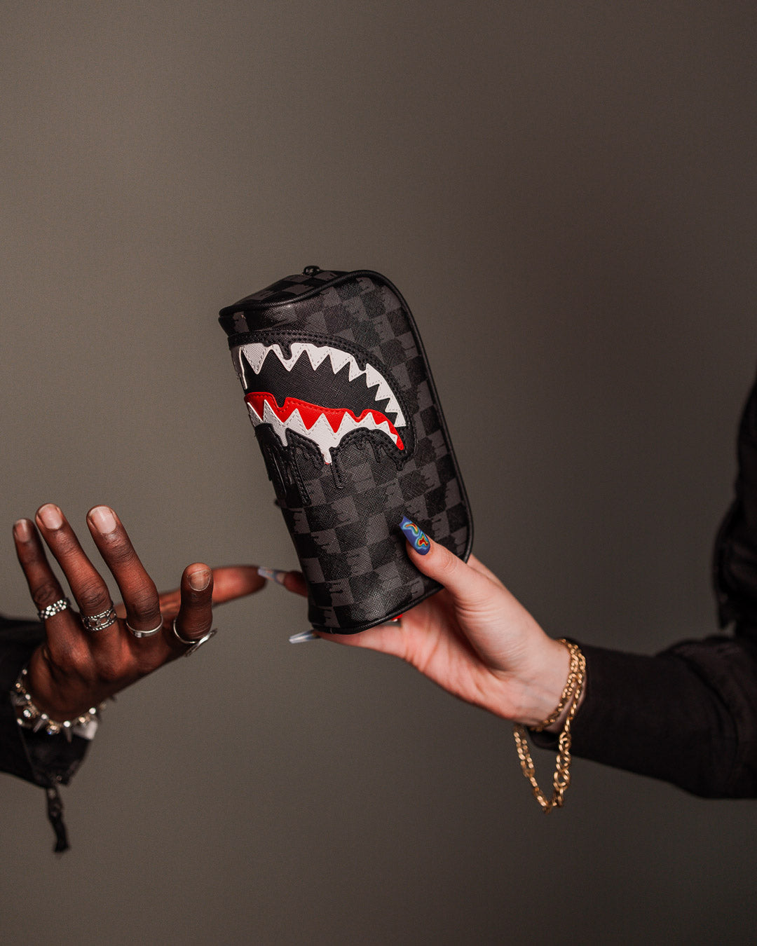 Sharks in Paris Thunderdrip Pouch - Image 2