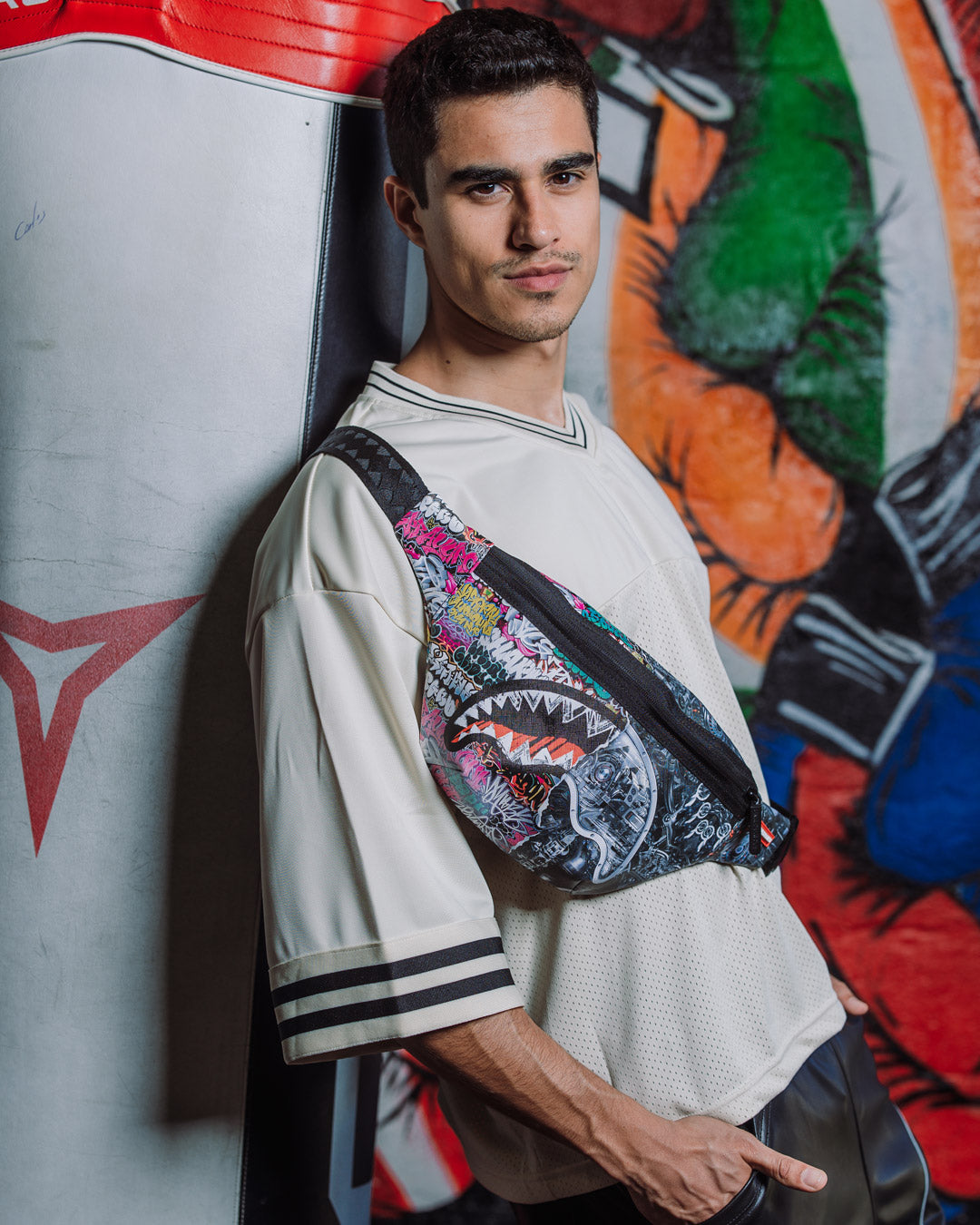 New City Android Savvy Crossbody - Image 4