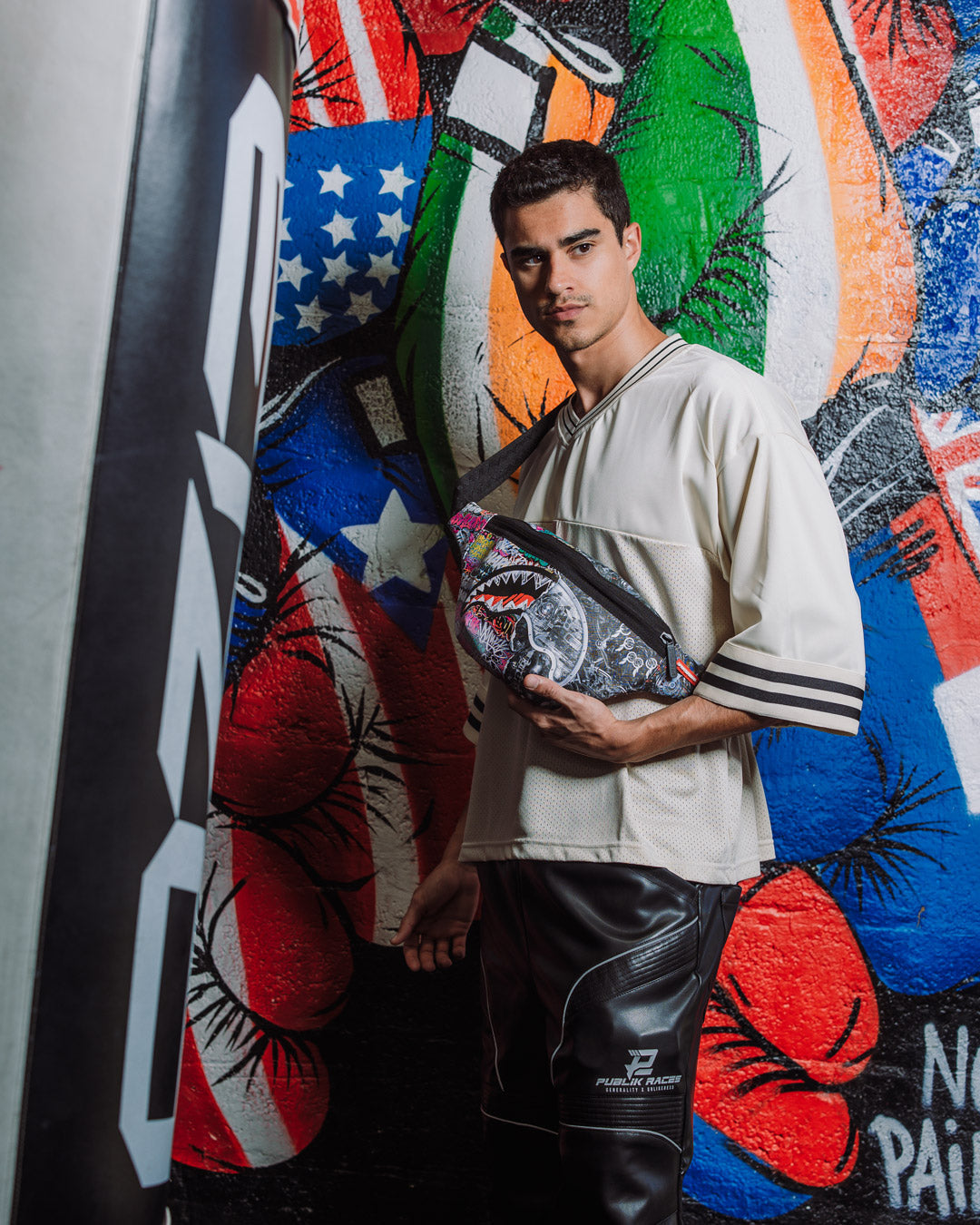 New City Android Savvy Crossbody - Image 2