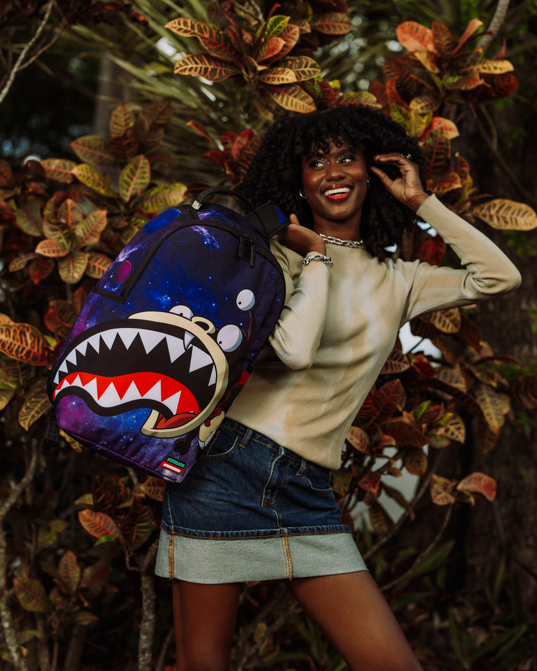 Futurama Nibbler Eat Shark Dlxr Backpack - Image 4