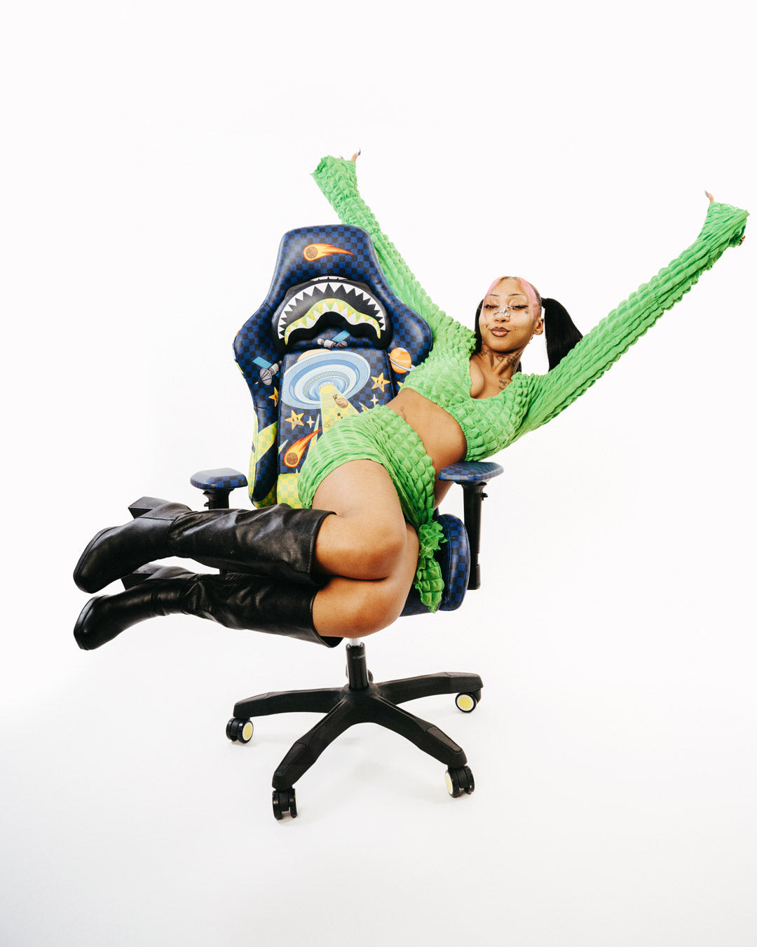 Space Warped Gaming Chair - Image 10
