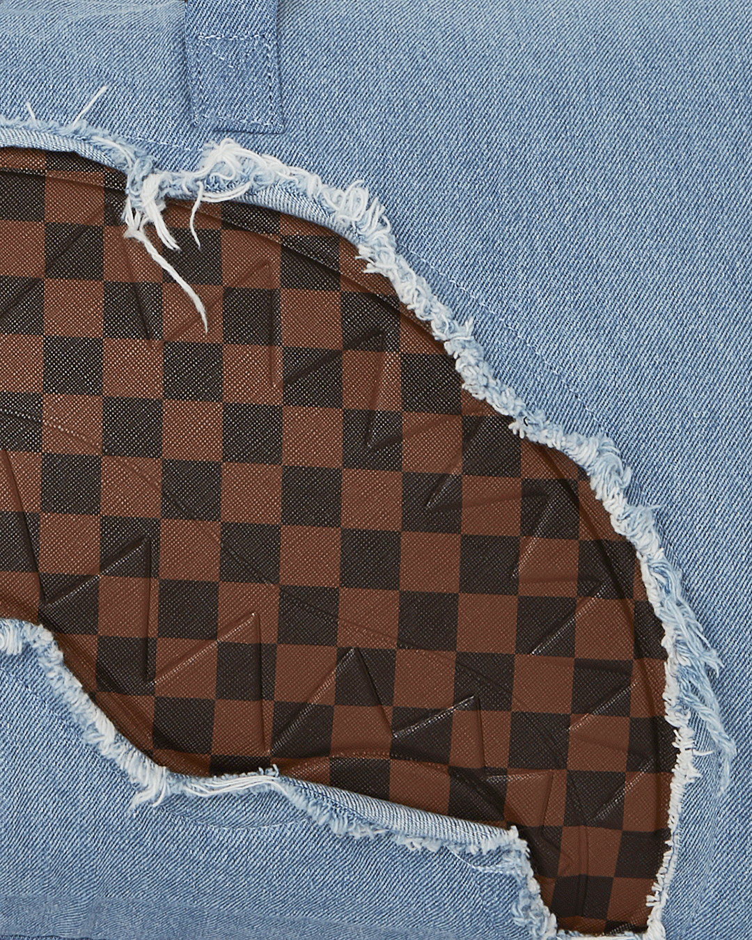 Shores of Italy Duffle - Image 12