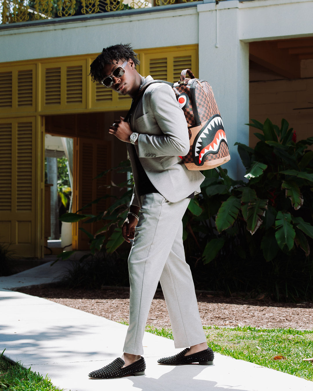 Hennyville Dlxsv Backpack - Image 4