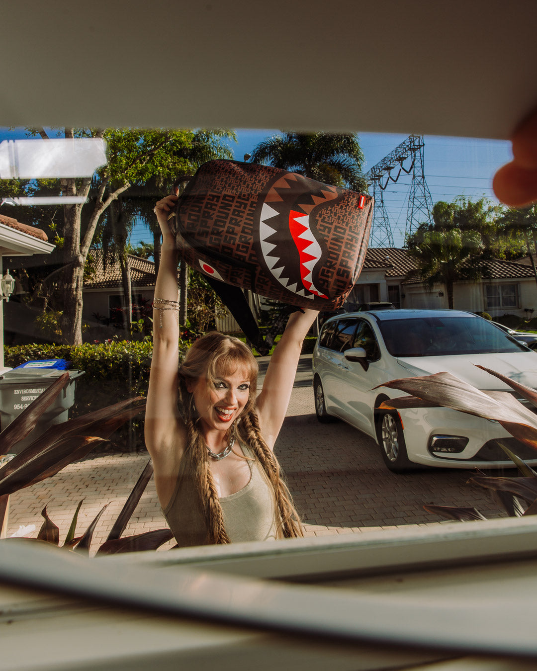 Money Shark Split Backpack - Image 6