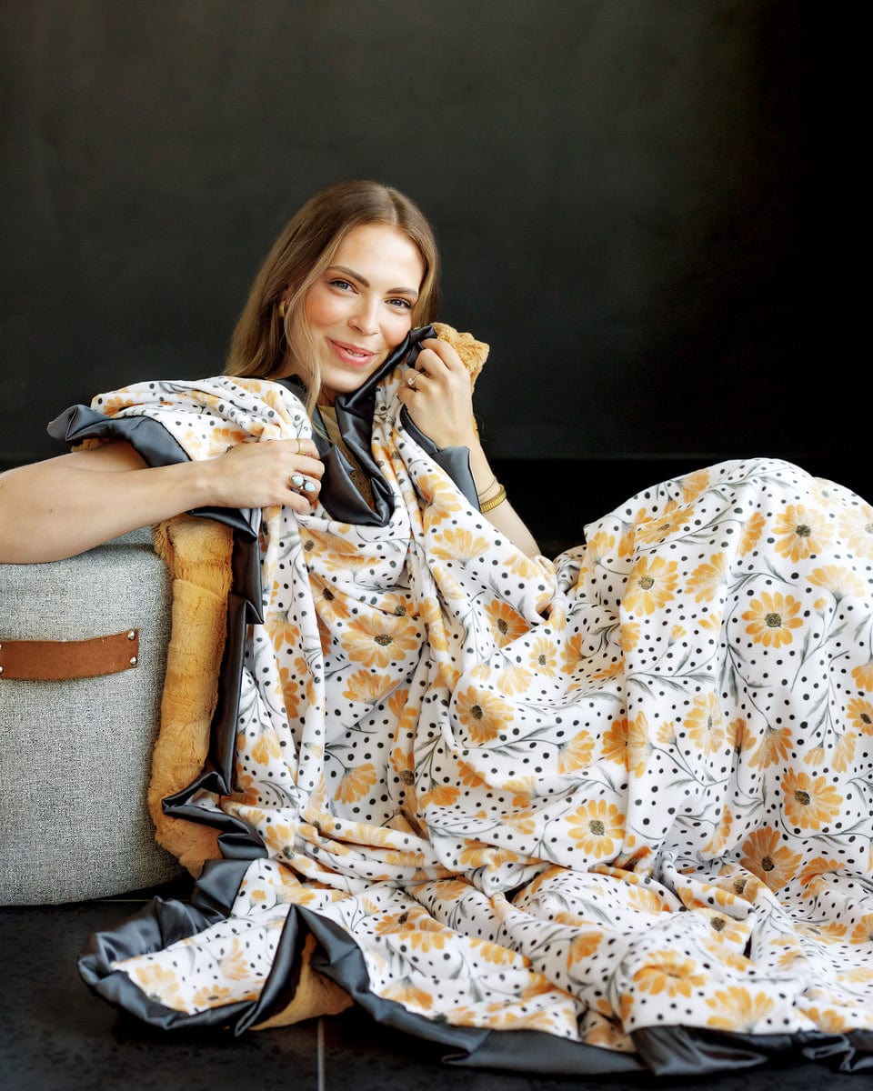 Yellow Daisy Blanket - Image 2