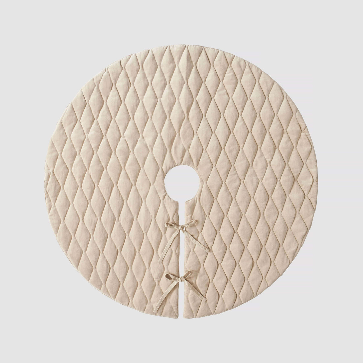 Naveta Velvet Tree Skirt - Ivory