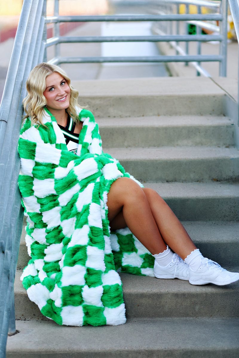 Hugs Churro Green Apple Blanket - Image 3