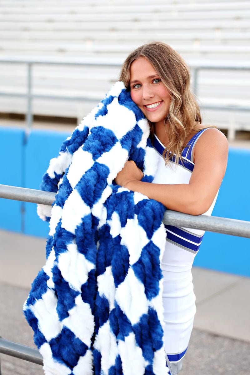 Hugs Churro Blue Razz Blanket - Image 2