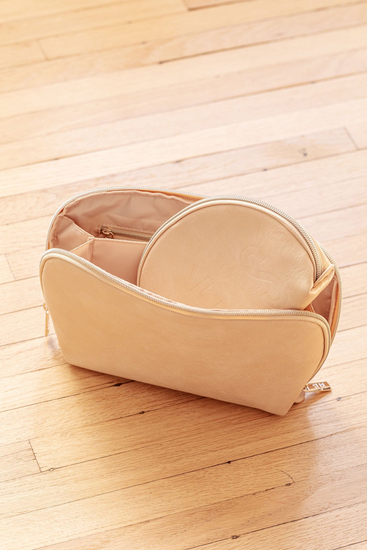 The Cosmetic Pouch Set in Beige - Image 4