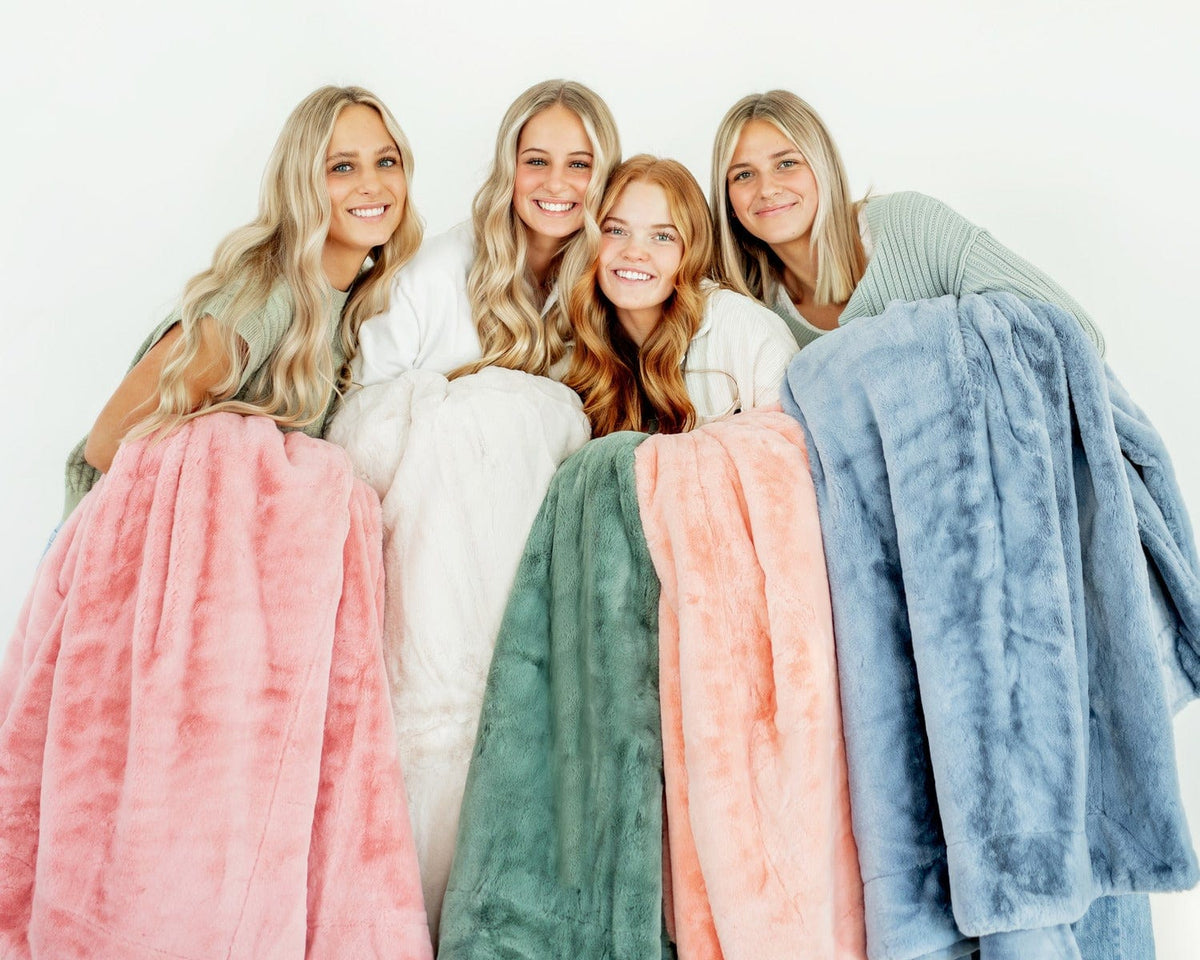 Lush Peachy Blanket - Image 5