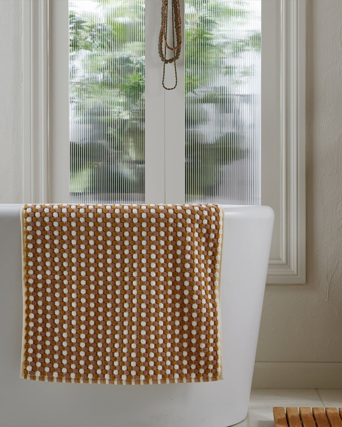 Organic Mosaic Tub Mat (Ochre and Clay) - Image 2