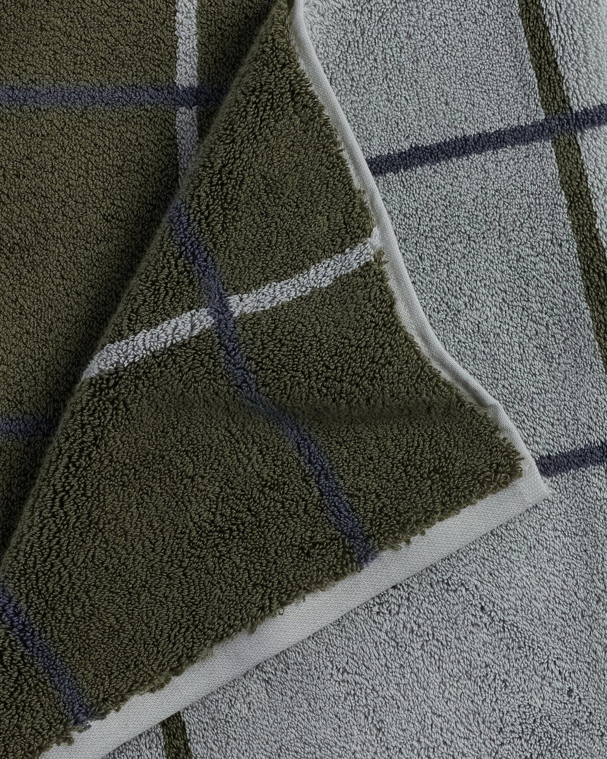 Organic Plush Tub Mat (Thyme Windowpane) - Image 3