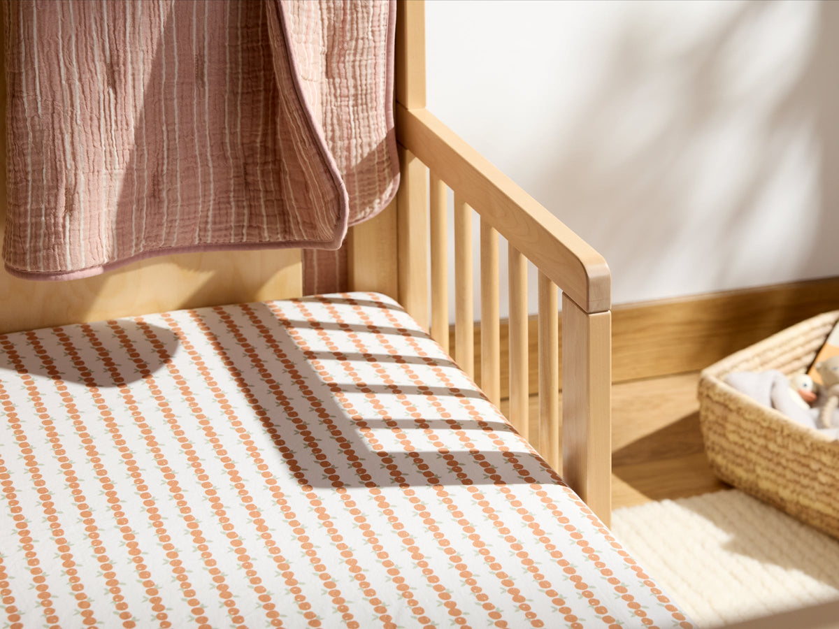 Percale Crib Sheet (Clementines) - Image 2