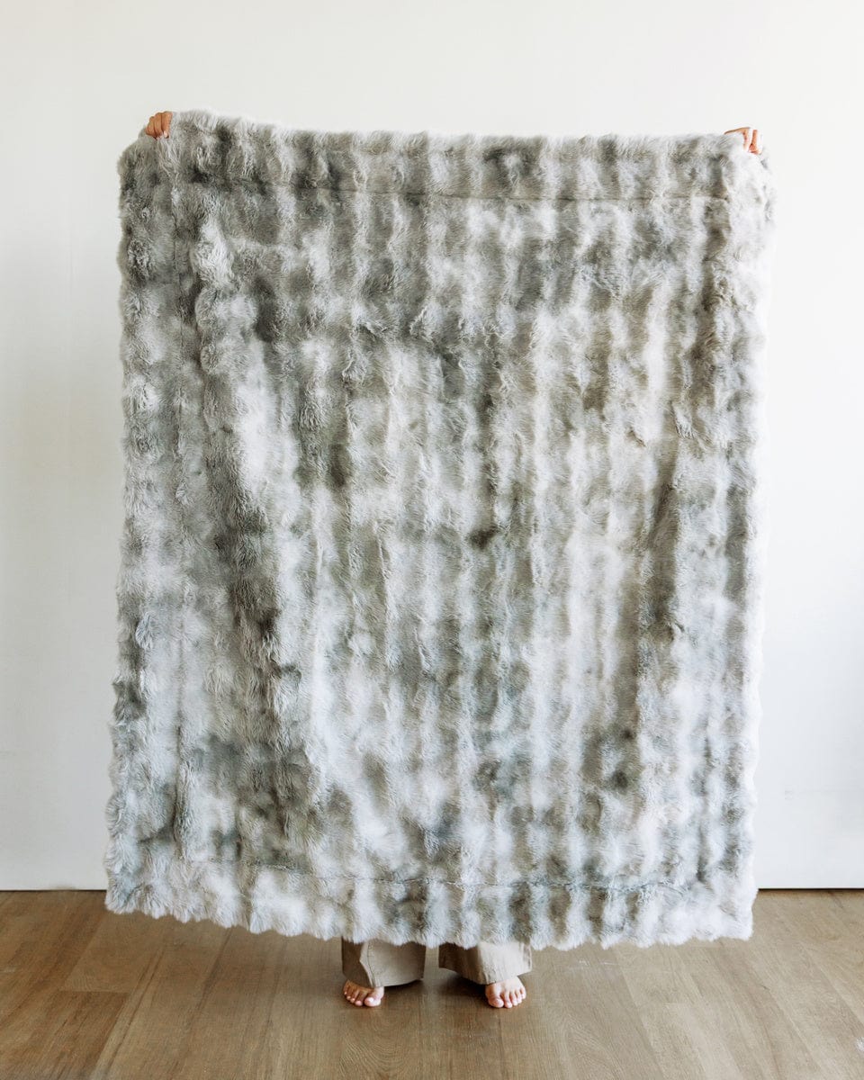 Premium Cloud Drizzle Blanket - Image 2