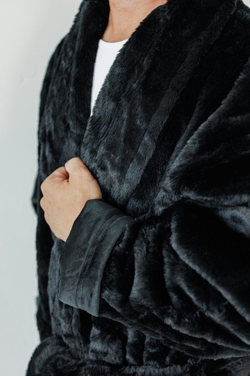 Black Robe - Image 3