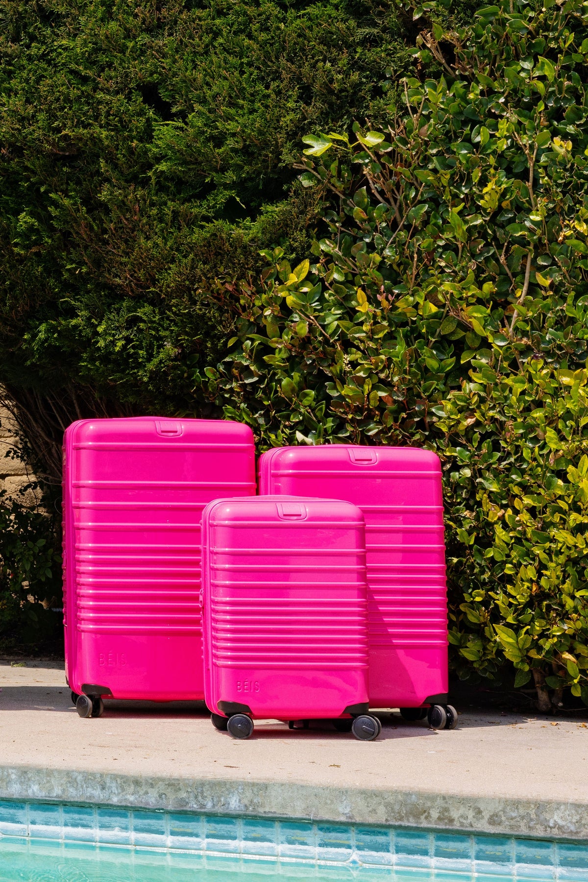 The Carry-On Roller in Barbie™ Pink - Image 9
