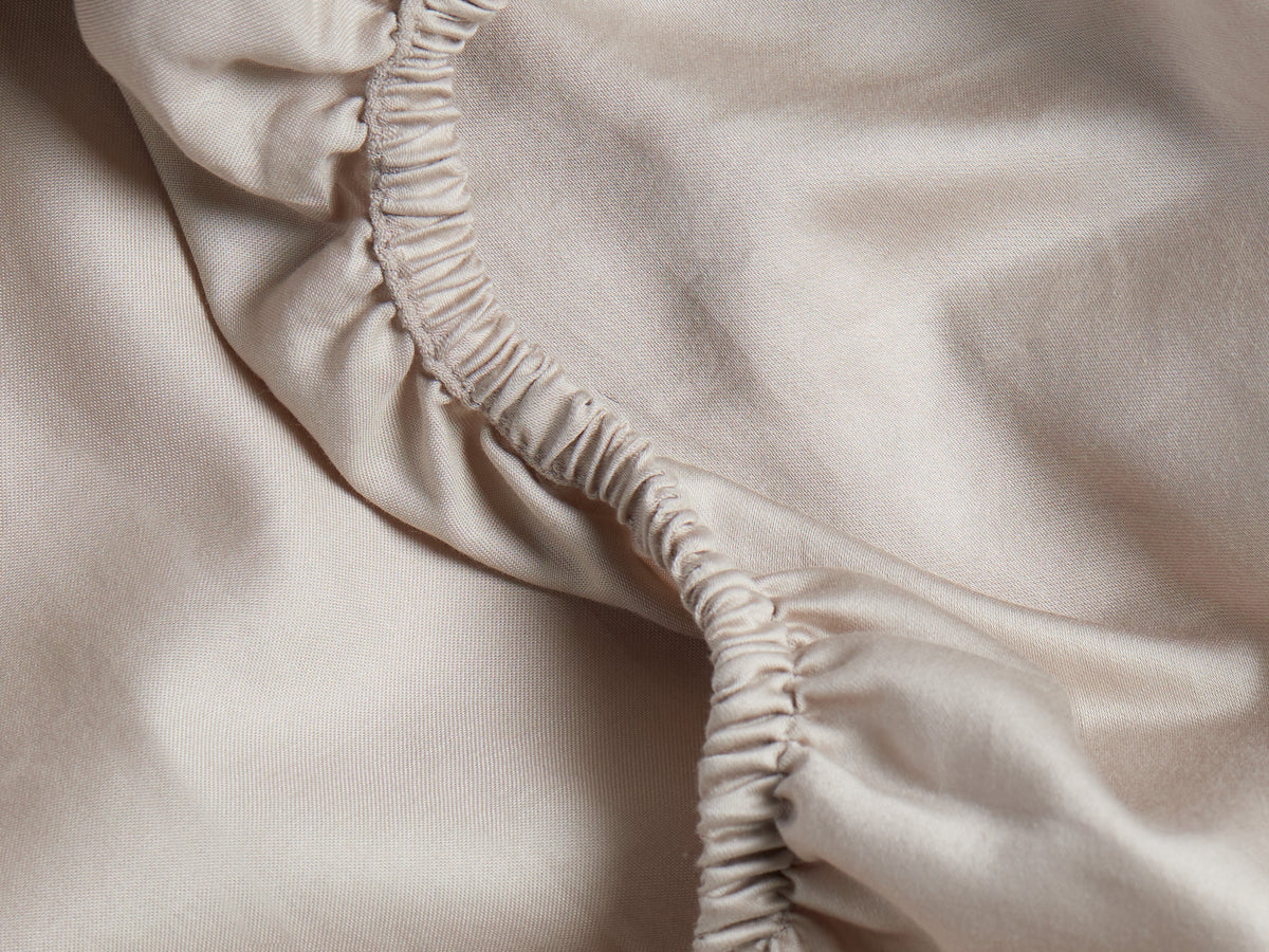 Sateen Fitted Sheet (Bone) - Image 3