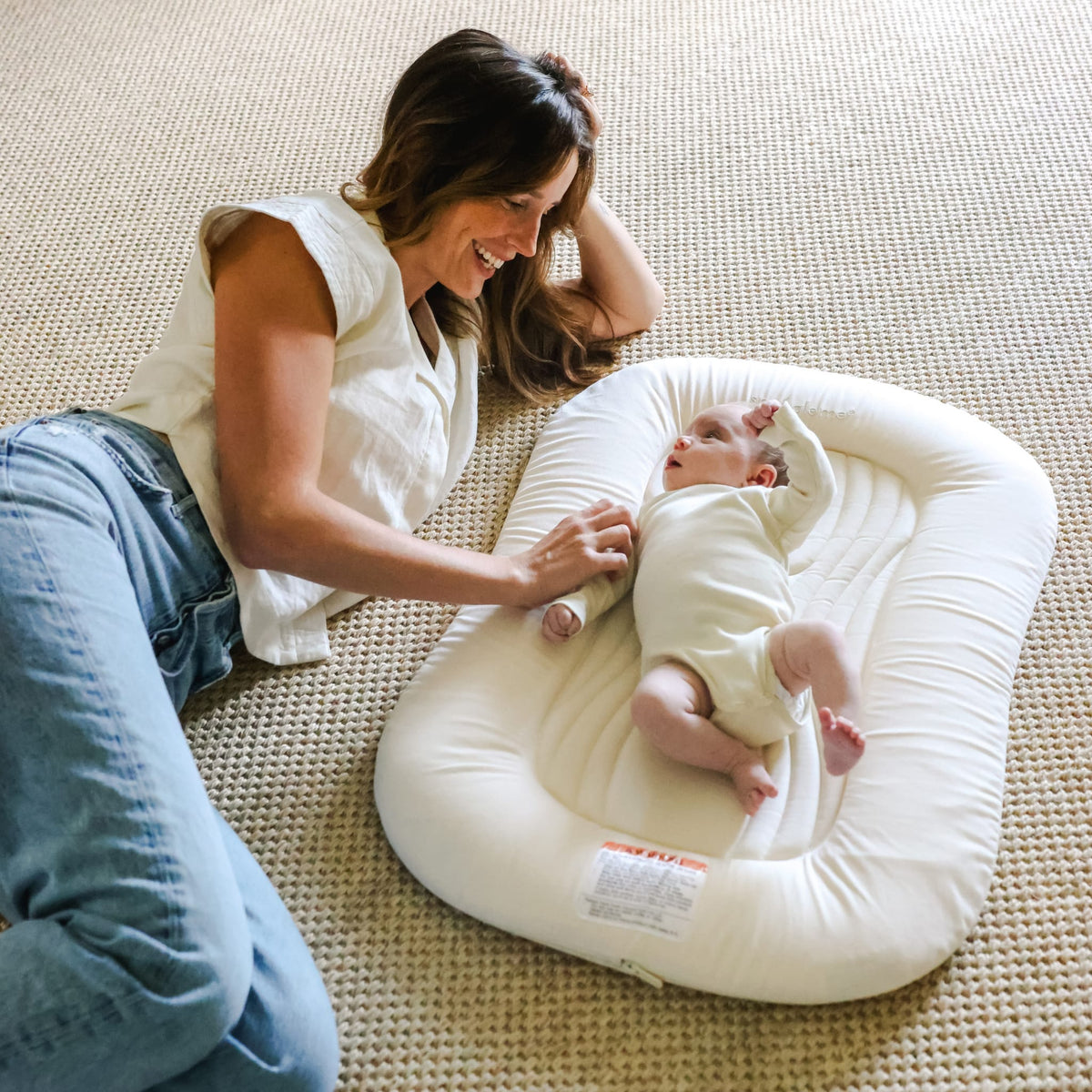 Snuggle Me Infant Lounger Wave - Natural - Image 10