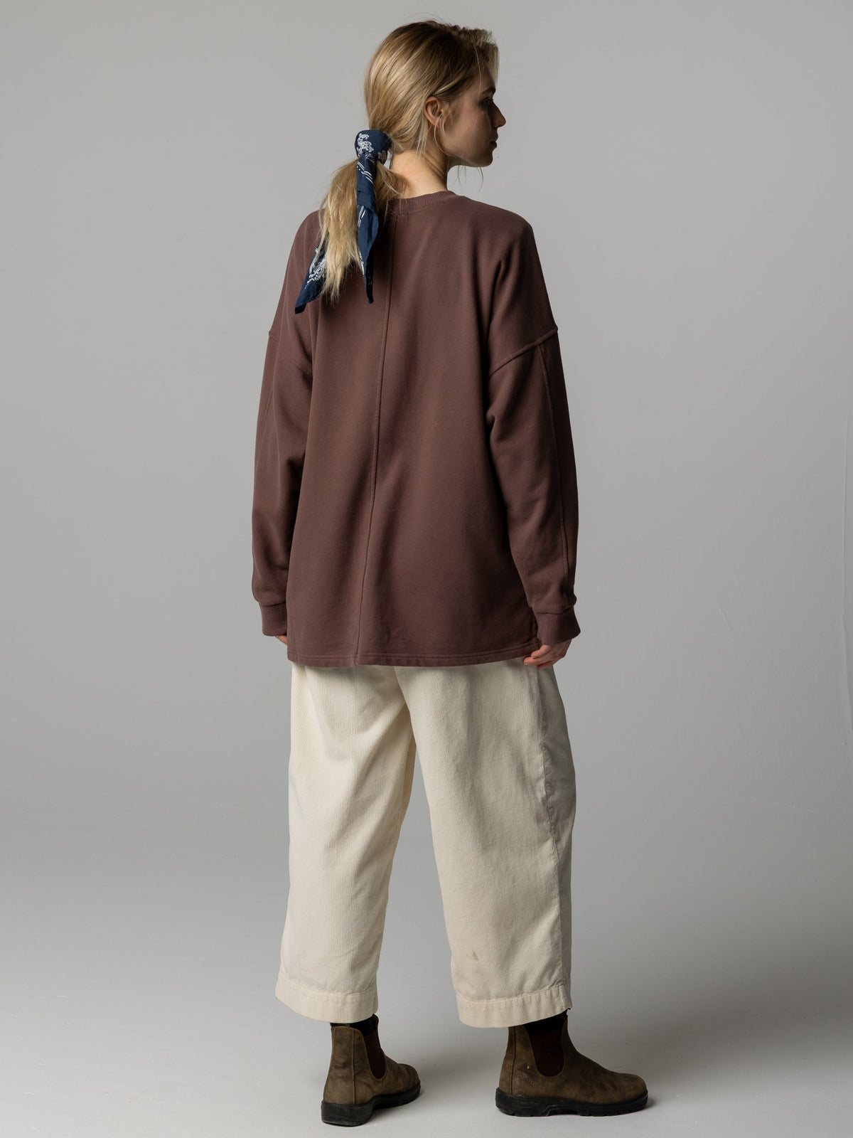 Women's Awen Sweatshirt - Image 5