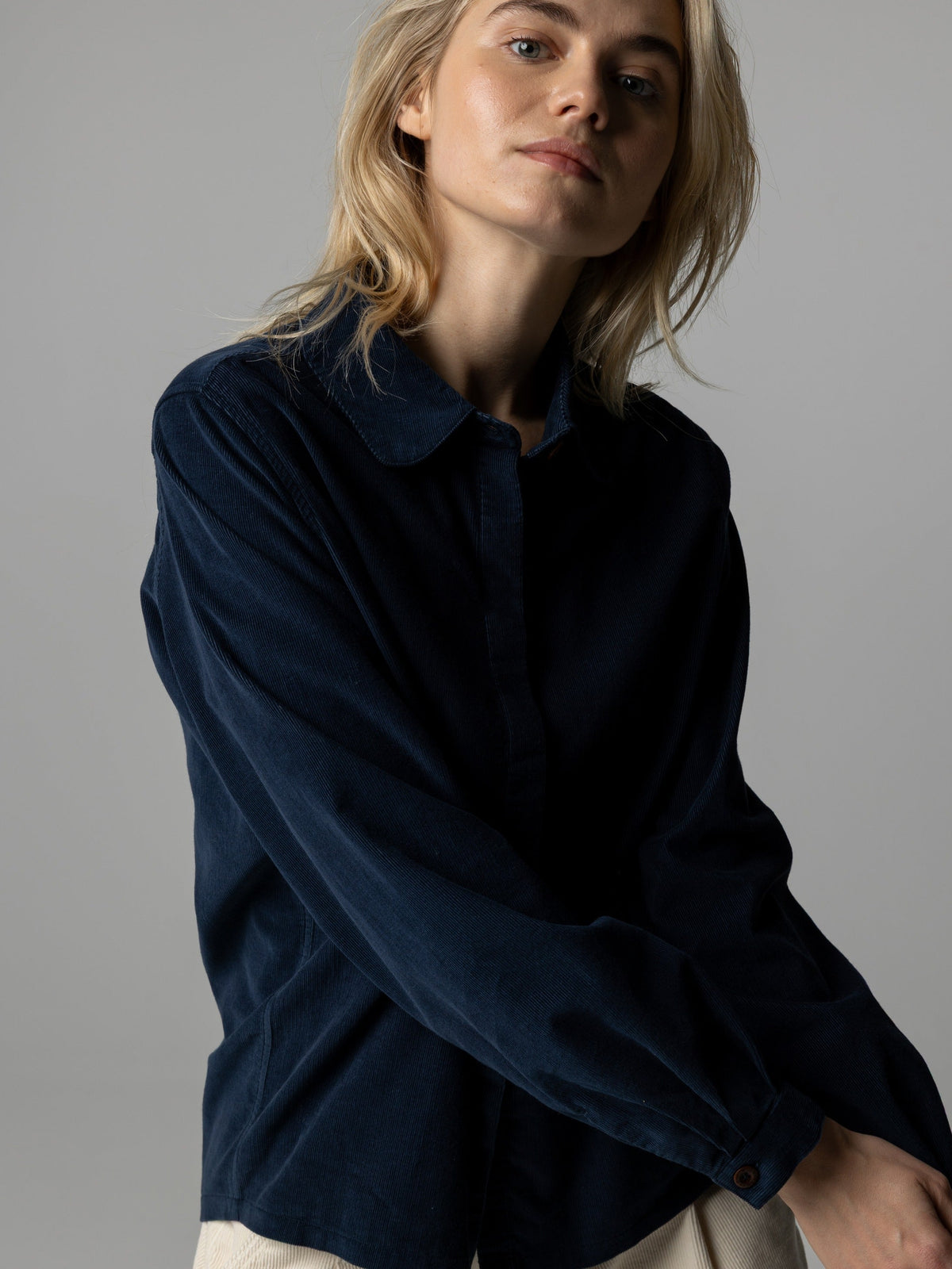 Women's Newlyn Lightweight Cord Shirt - Image 2