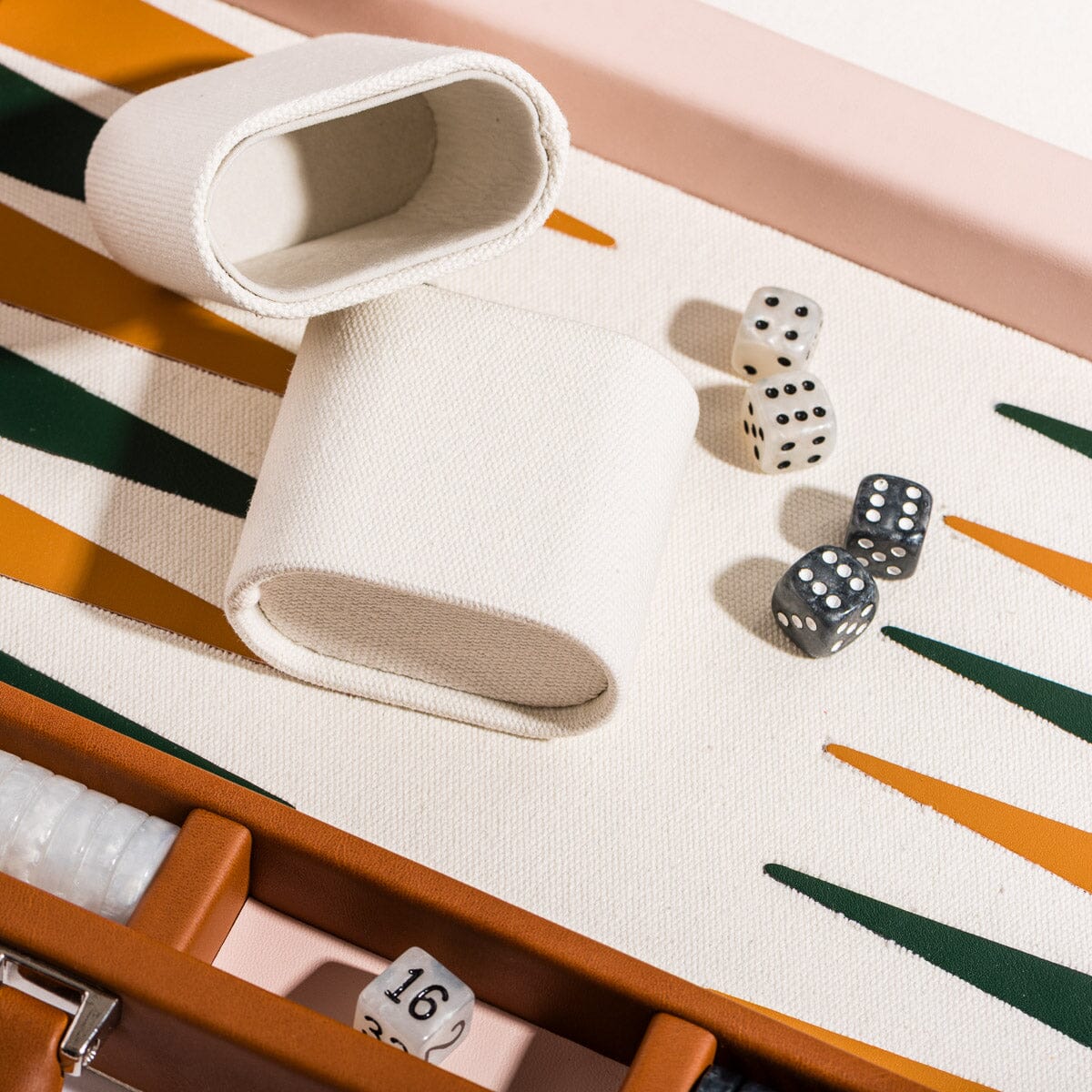 The Backgammon Set x Jenni Kayne - Image 7