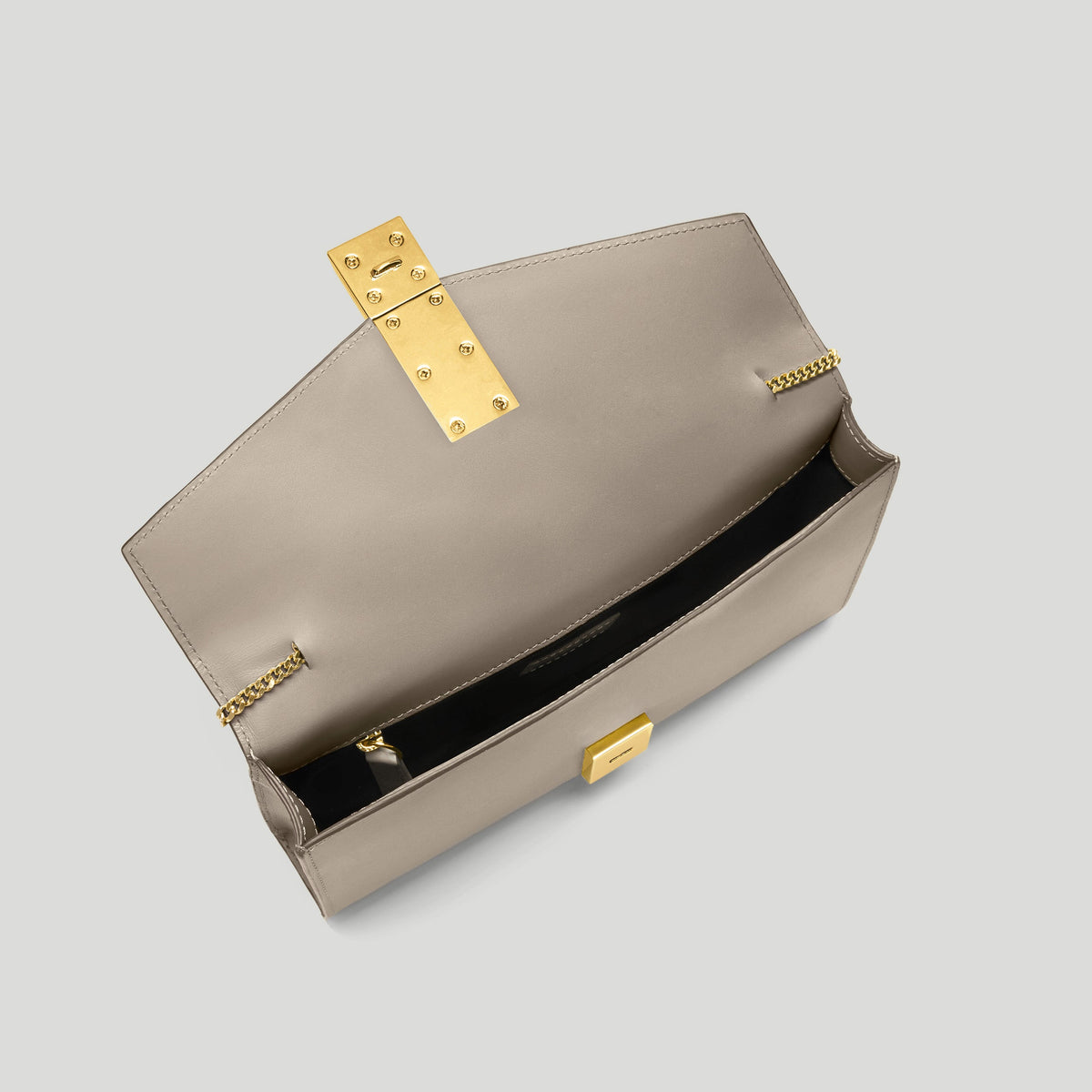 The Vancouver Clutch - Image 3