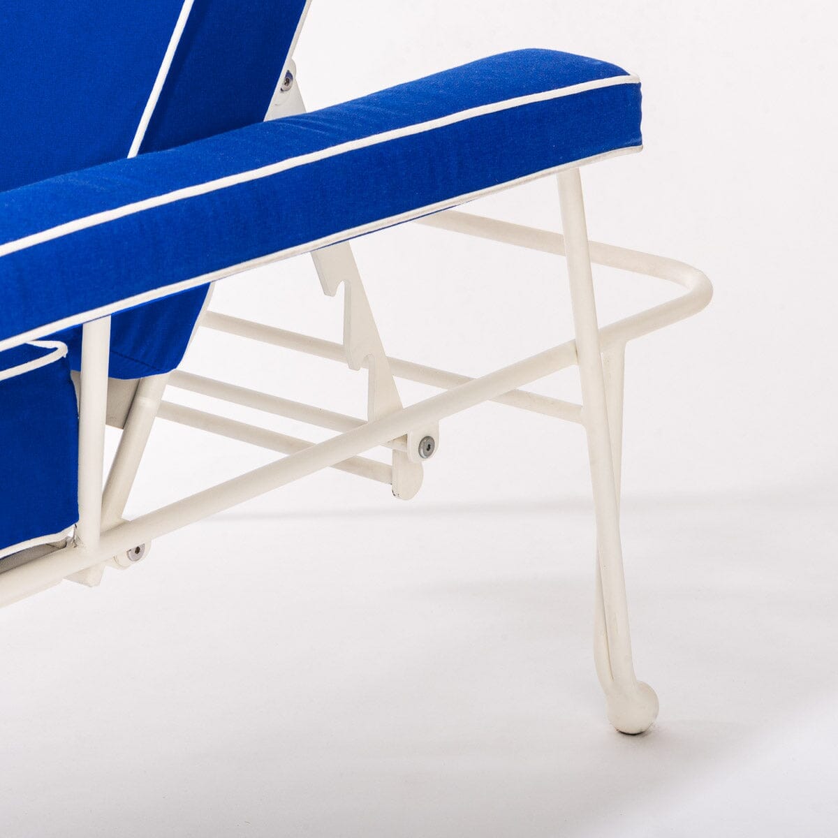The Waterhouse Sun Lounger - Image 3