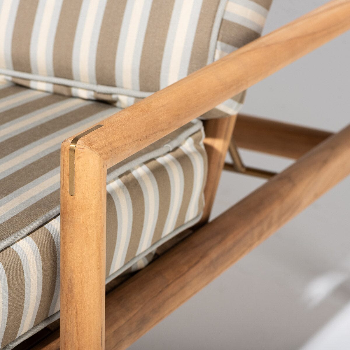 The WES Sun Lounger x Jenni Kayne - Image 6